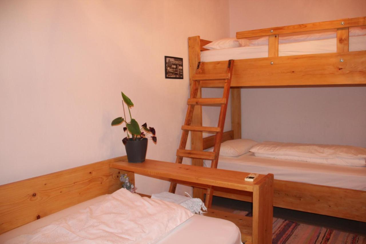 Cozy Big Apartment With Balcony ติรานา ภายนอก รูปภาพ