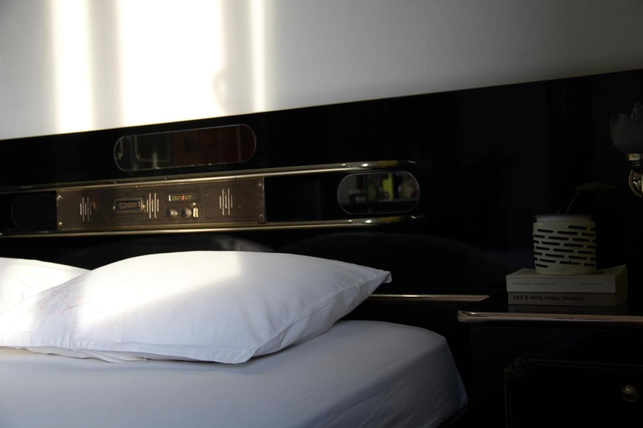 Cozy Big Apartment With Balcony ติรานา ภายนอก รูปภาพ