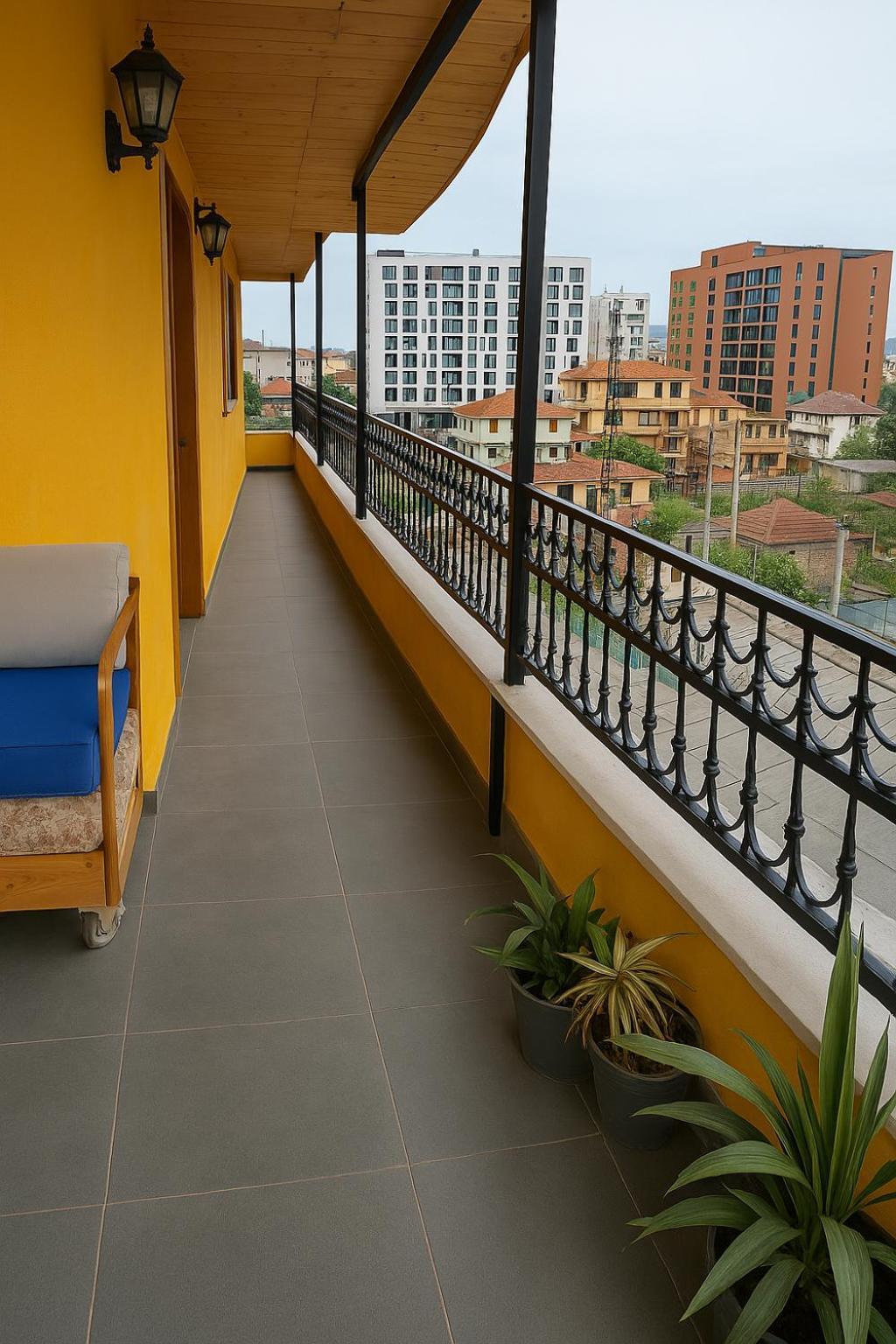 Cozy Big Apartment With Balcony ติรานา ภายนอก รูปภาพ