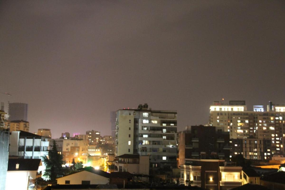 Cozy Big Apartment With Balcony ติรานา ภายนอก รูปภาพ