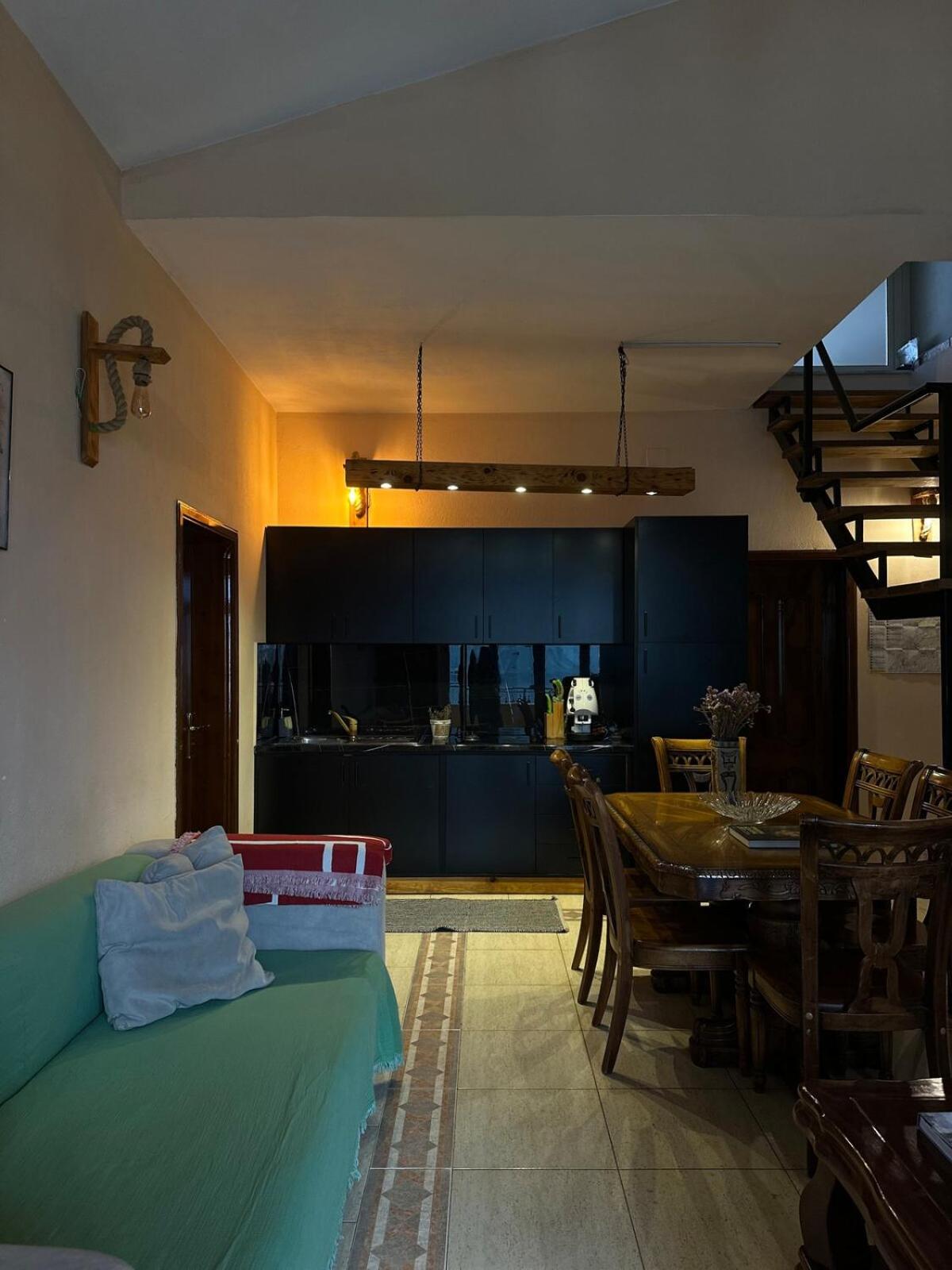 Cozy Big Apartment With Balcony ติรานา ภายนอก รูปภาพ