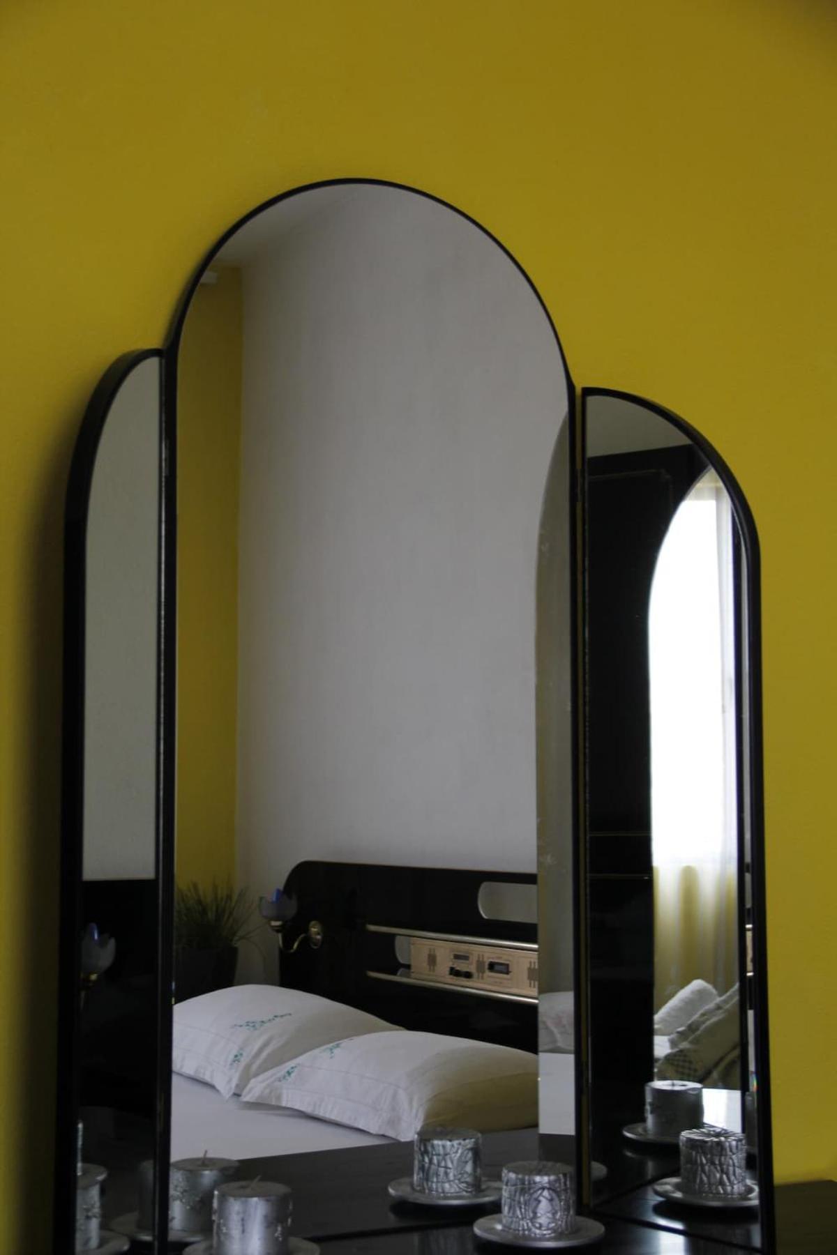 Cozy Big Apartment With Balcony ติรานา ภายนอก รูปภาพ
