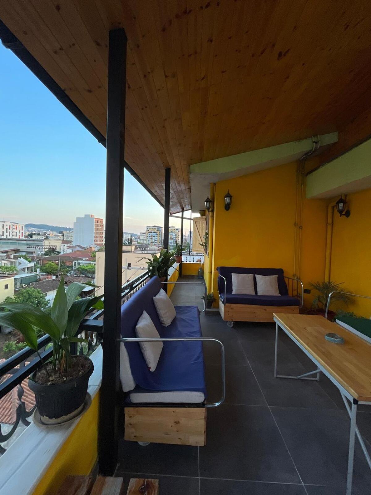 Cozy Big Apartment With Balcony ติรานา ภายนอก รูปภาพ