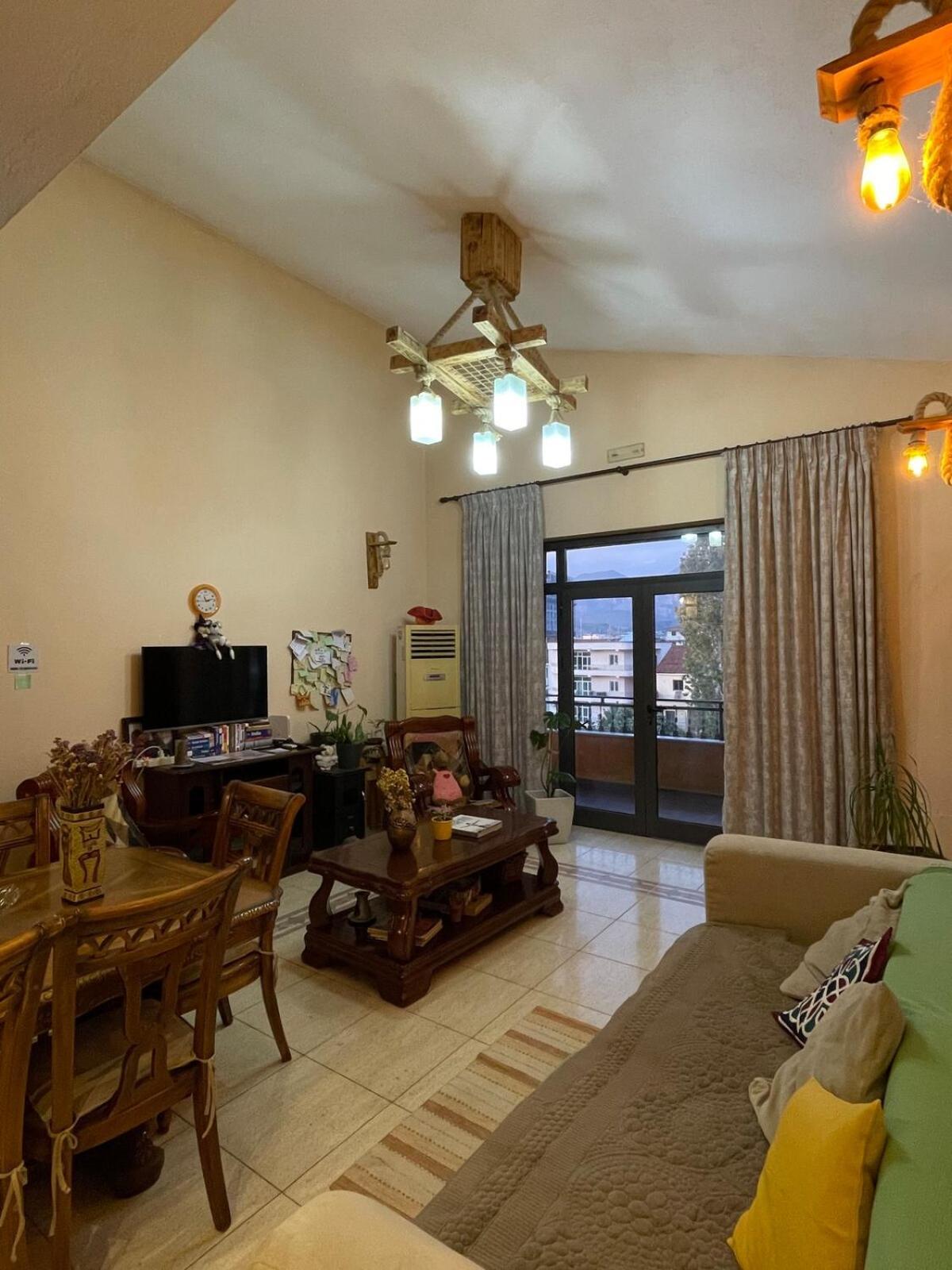 Cozy Big Apartment With Balcony ติรานา ภายนอก รูปภาพ